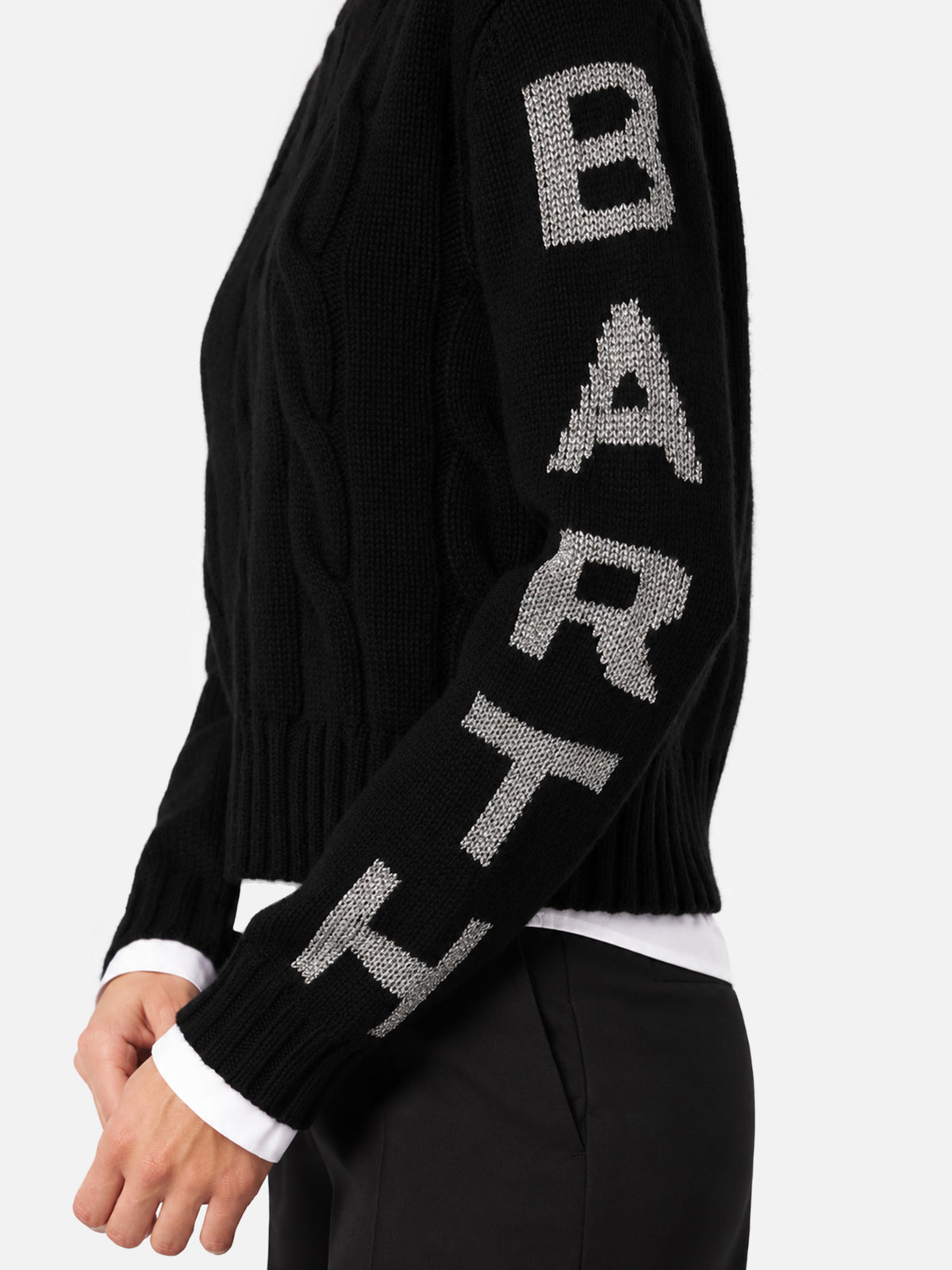 Schwarzer Kabelstrickpullover Malmo mit Lurex-Logo 
