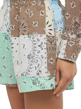 Meave linen pull up shorts with bandanna patch print