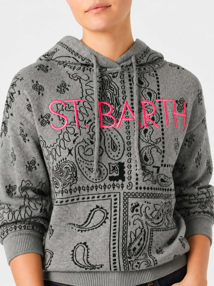 Sweat à capuche court Grey Meg en cachemire mélangé avec imprimé bandana 