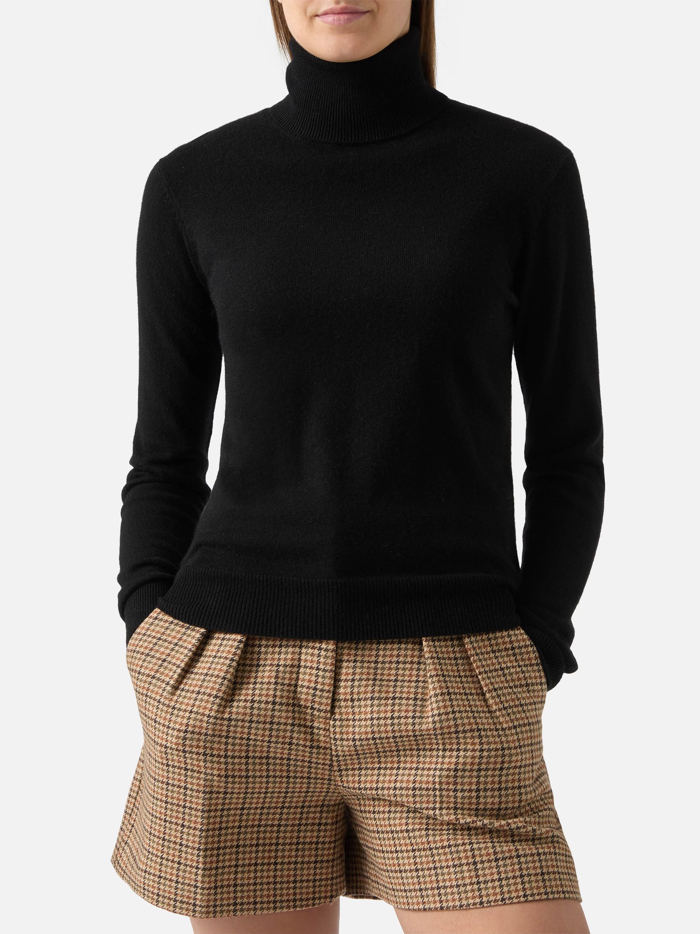 Moody turtleneck sweater in cashmere in black with St. Barth embroidery