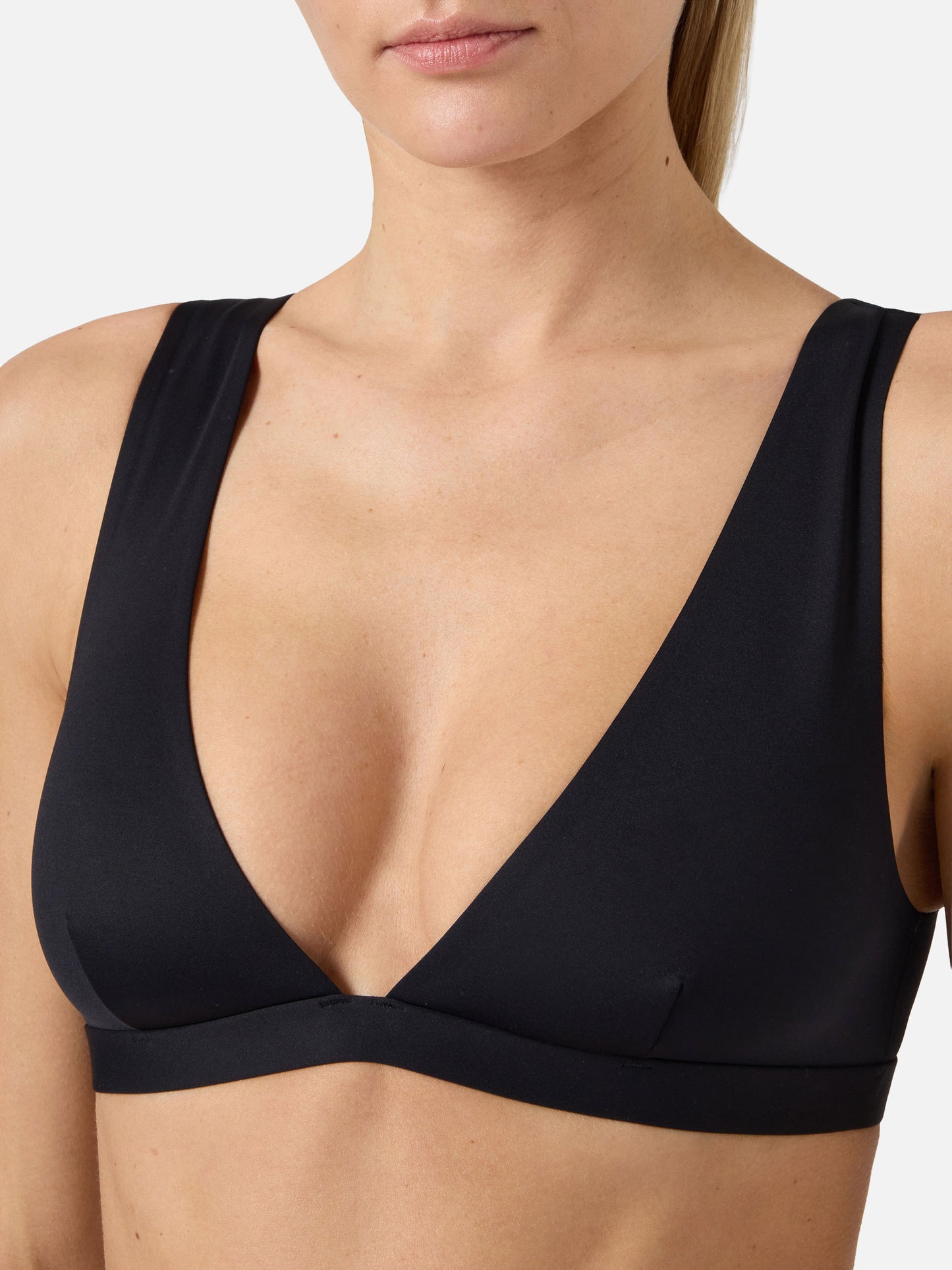 Ofelia Reanna triangle bikini in black