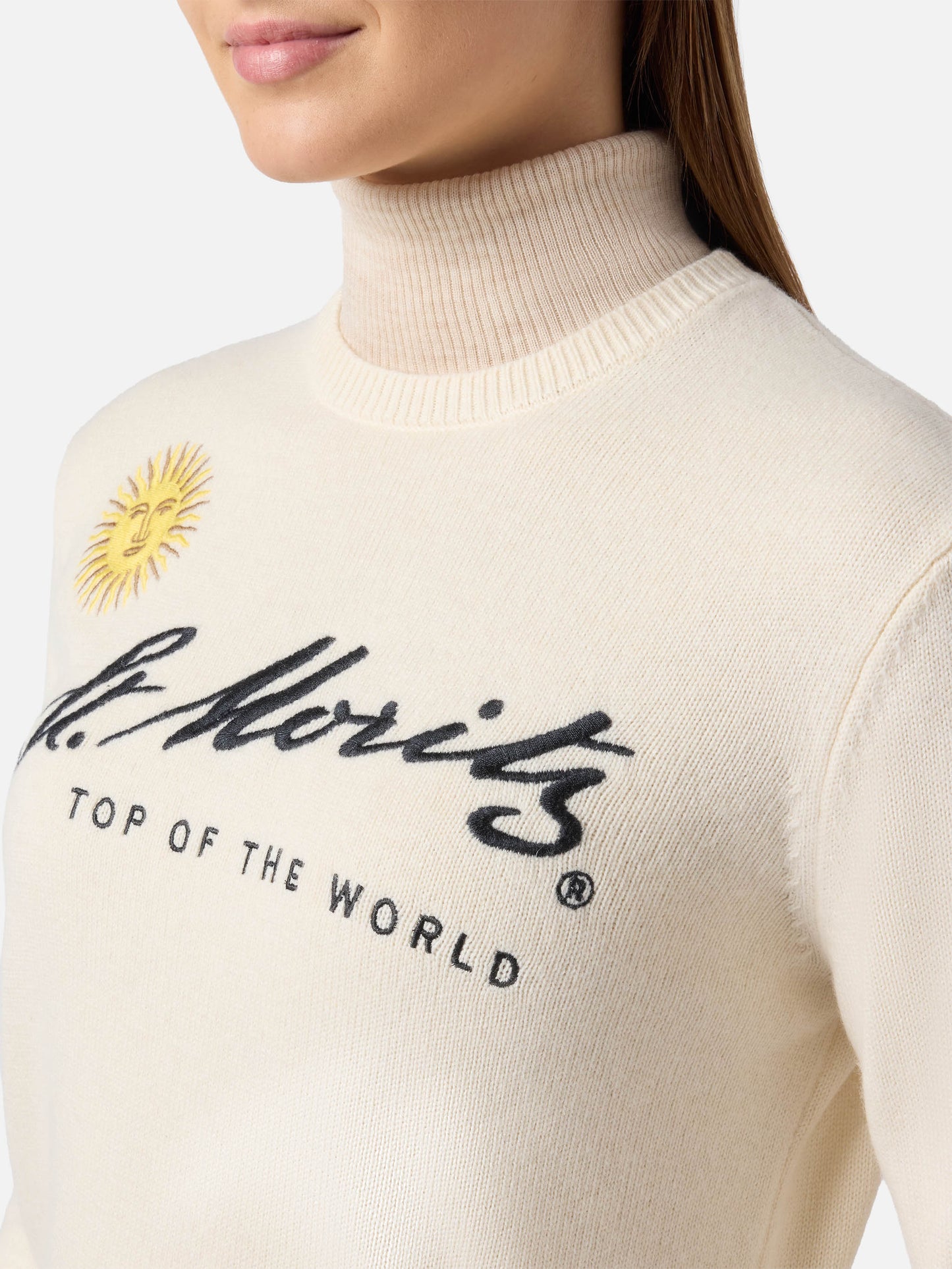 New Queen cashmere-blend sweater in white with St. Moritz embroidery | ST. MORITZ TOP OF THE WORLD SPECIAL EDITION