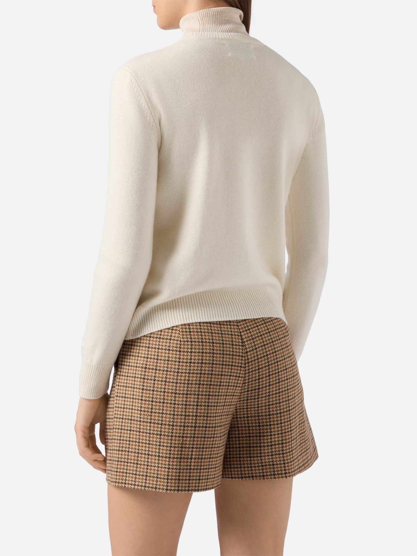 New Queen cashmere-blend sweater in white with St. Moritz embroidery | ST. MORITZ TOP OF THE WORLD SPECIAL EDITION