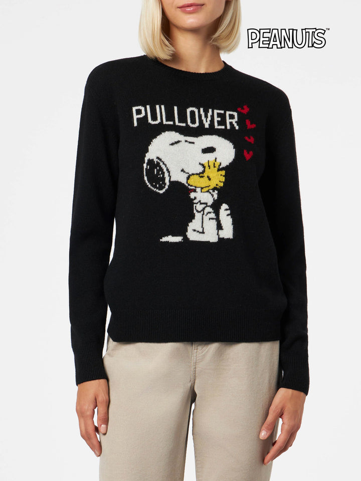 Woman crewneck black sweater with Snoopy and Woodstock print | SNOOPY PEANUTS™ SPECIAL EDITION