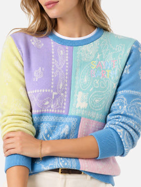 Damenpullover aus gebürstetem Material mit Bandana-Print 