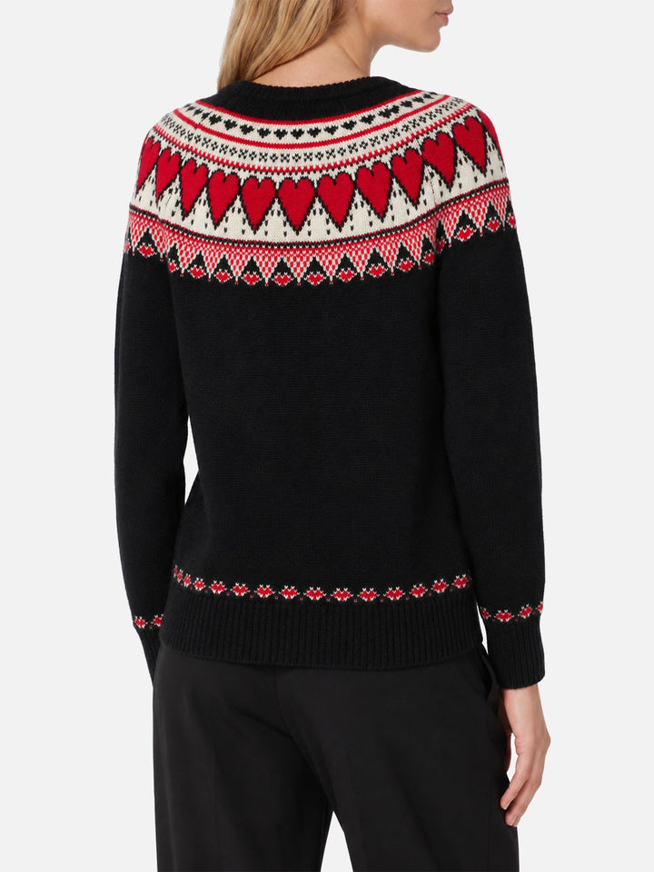 Schwarzer New Queen Nordic Pullover mit Herz-Jacquard 