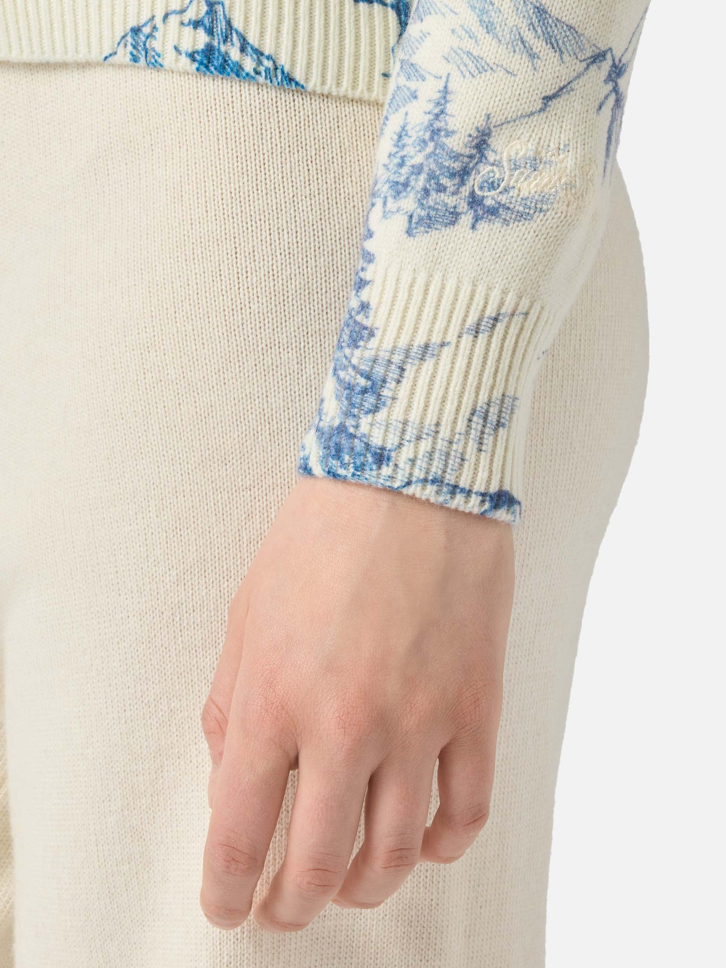 Woman white sweater New Queen with toile de jouy print and La Montagne embroidery
