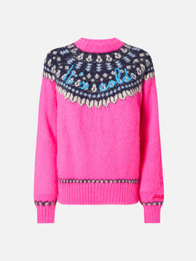 Neonpinkes Rundhals-Shirt „New Queen Nordic Soft“ mit Fair-Isle-Jacquardmuster und „It's Cold“-Stickerei