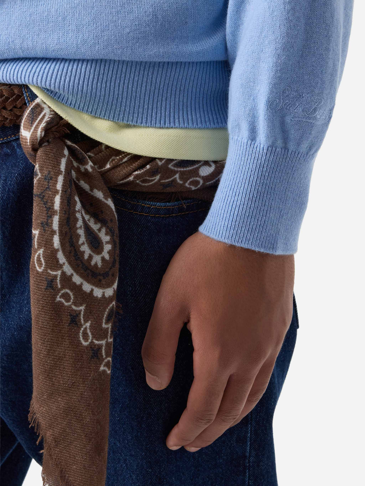 Jersey de cuello redondo Regent Light blue en mezcla de lana merino y cachemir 