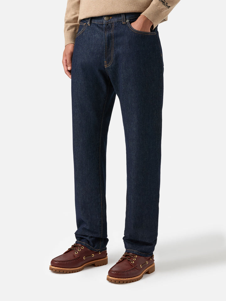 Jean en denim Riverdale blue foncé avec finition brute 