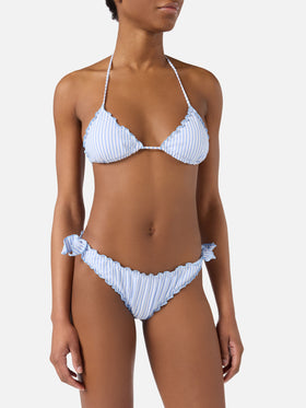 Bikini Sarius triangle in white and light blue striped seersucker