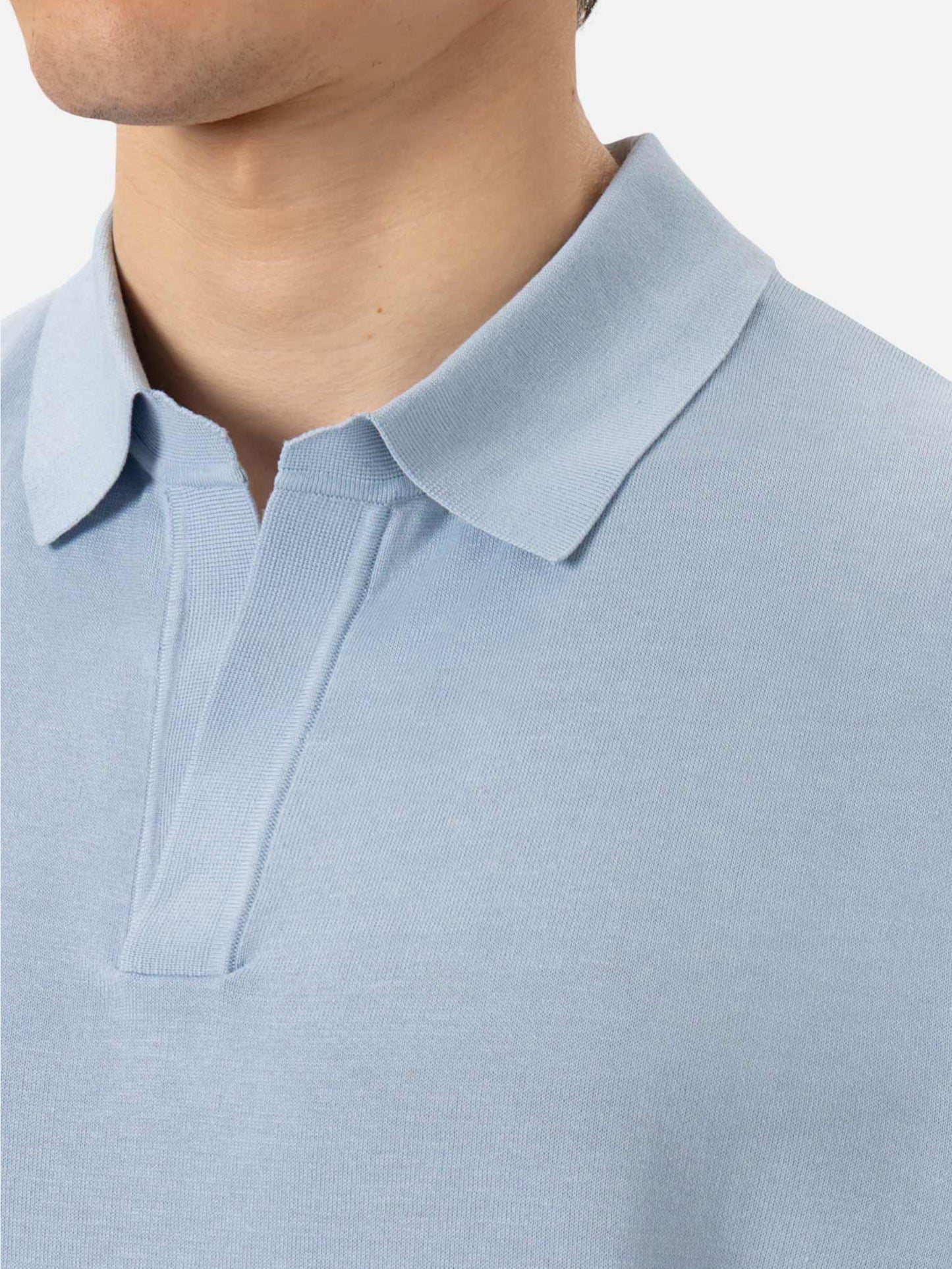 Sloan hellblaues Poloshirt aus Seiden-Baumwoll-Strick