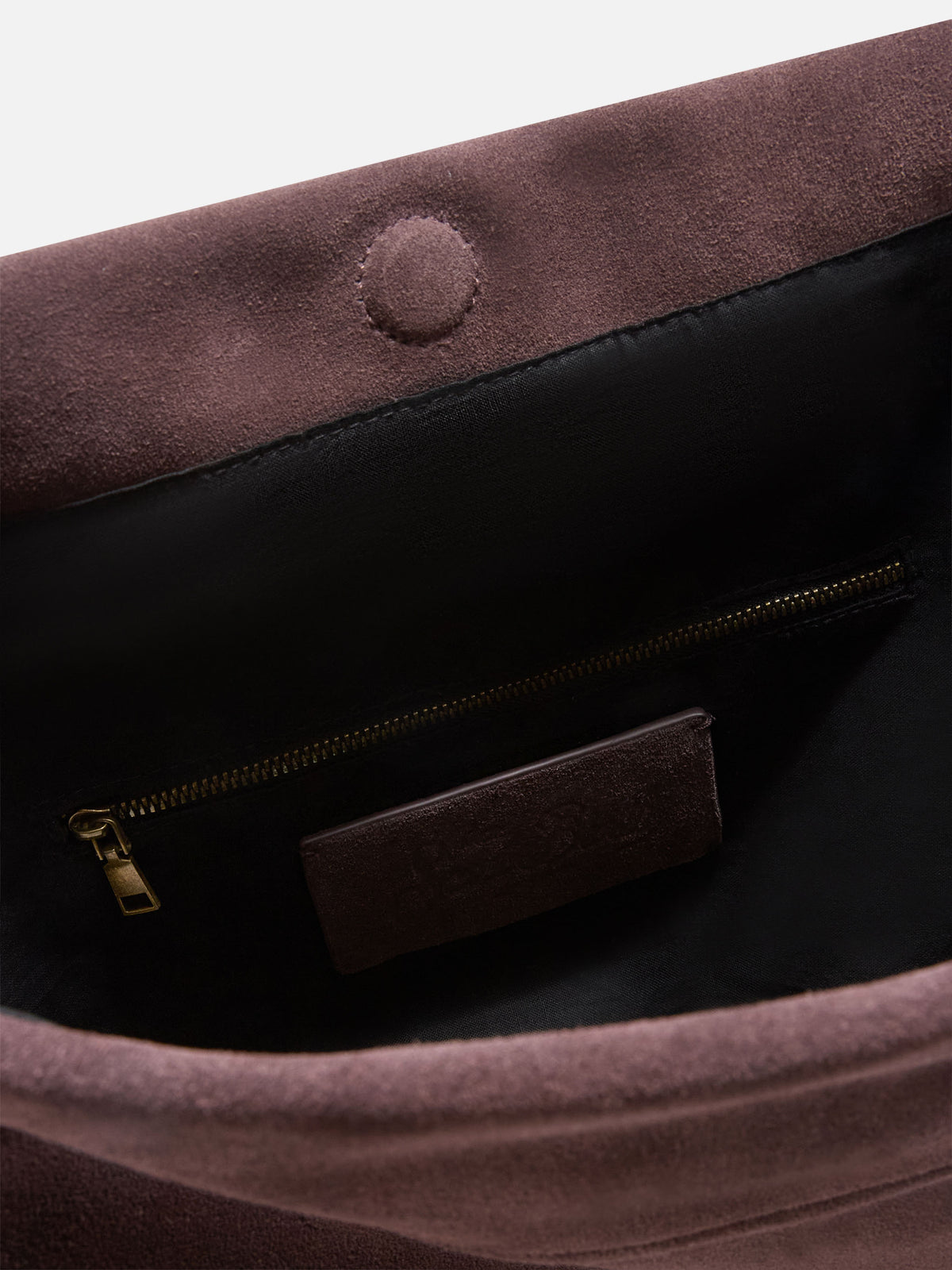 Maxi pouch en daim marron avec patch logo 