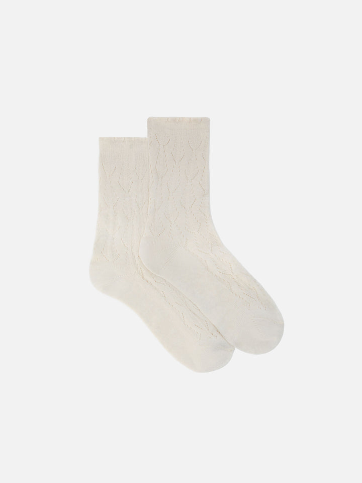 Socken mit beigem Sangallo-Blattstich
