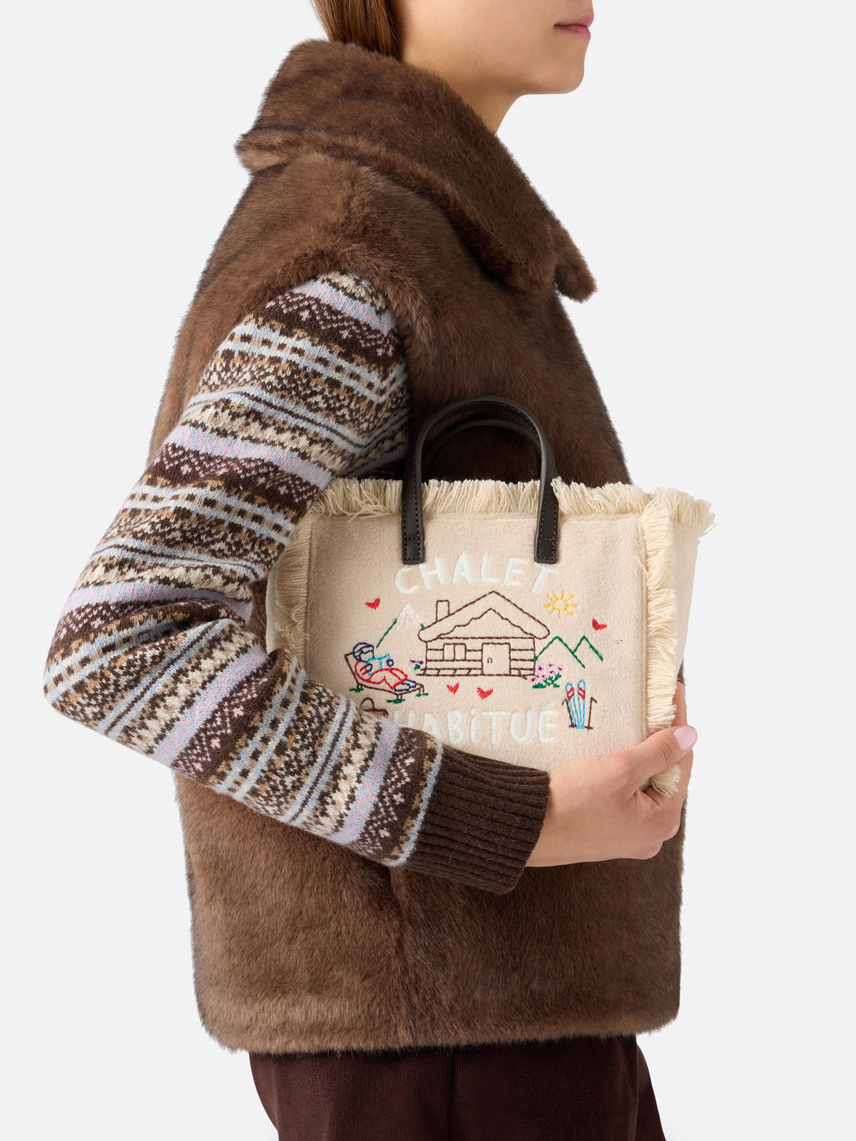 Beige Mini Vanity Filztasche mit gesticktem chalet 