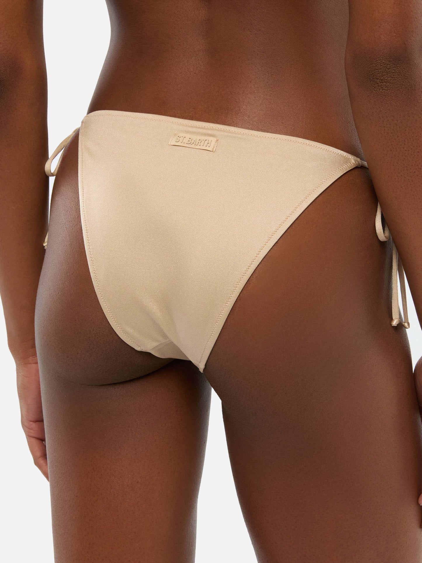 Klassische goldene Badehose „Virgo“ – Bügel-Bralette „Bea“ in schimmerndem Gold