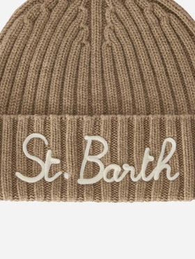Beigefarbene Wengen-Mütze mit St. Barth-Stickerei 