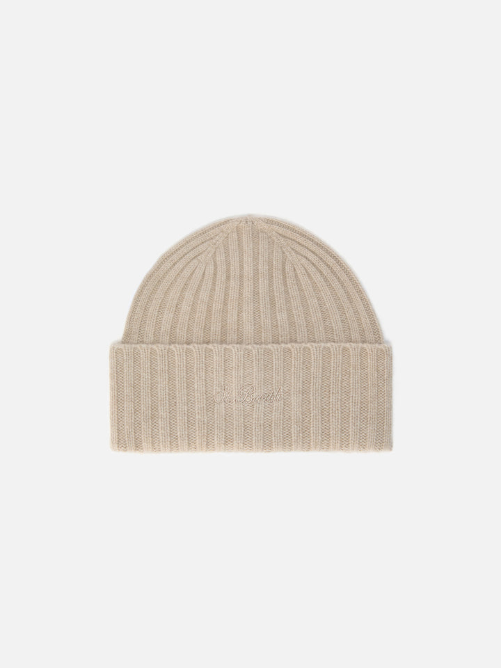 Wengen beanie in cashmere in khaki with St. Barth embroidery on the turn-up