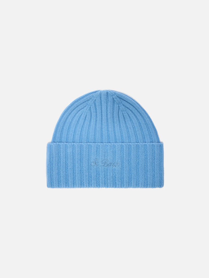Wengen beanie in cashmere in light blue with St. Barth embroidery on the turn-up