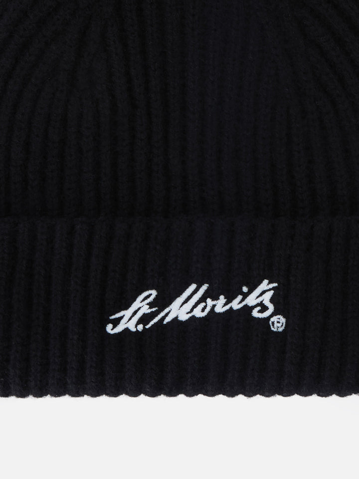 Gorro Wengen de cashmere negro con bordado St. Moritz | Special edition 