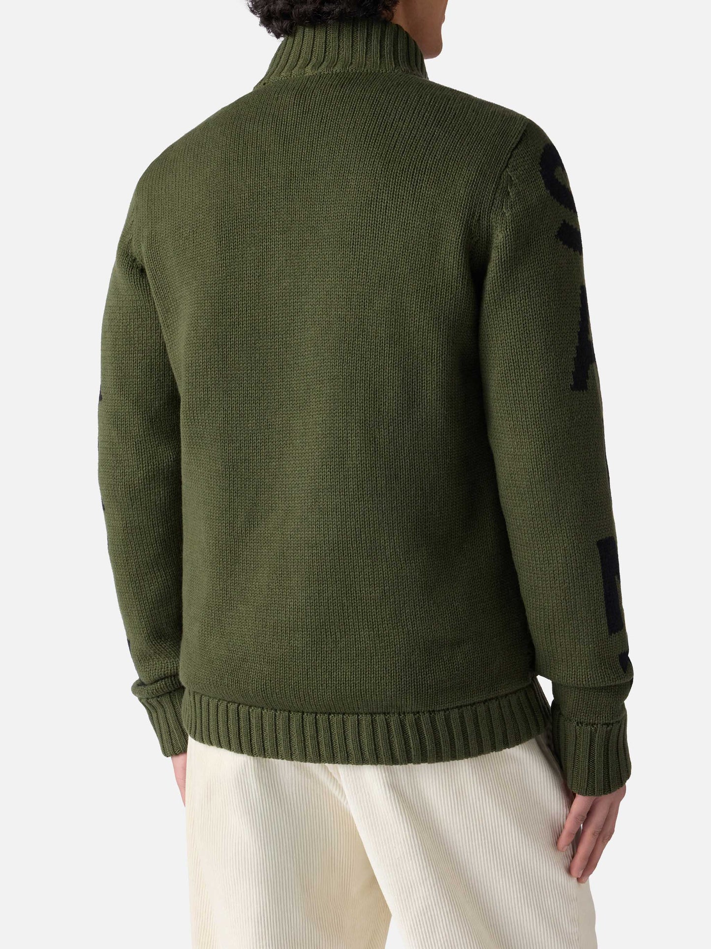 Man military green padded jacket