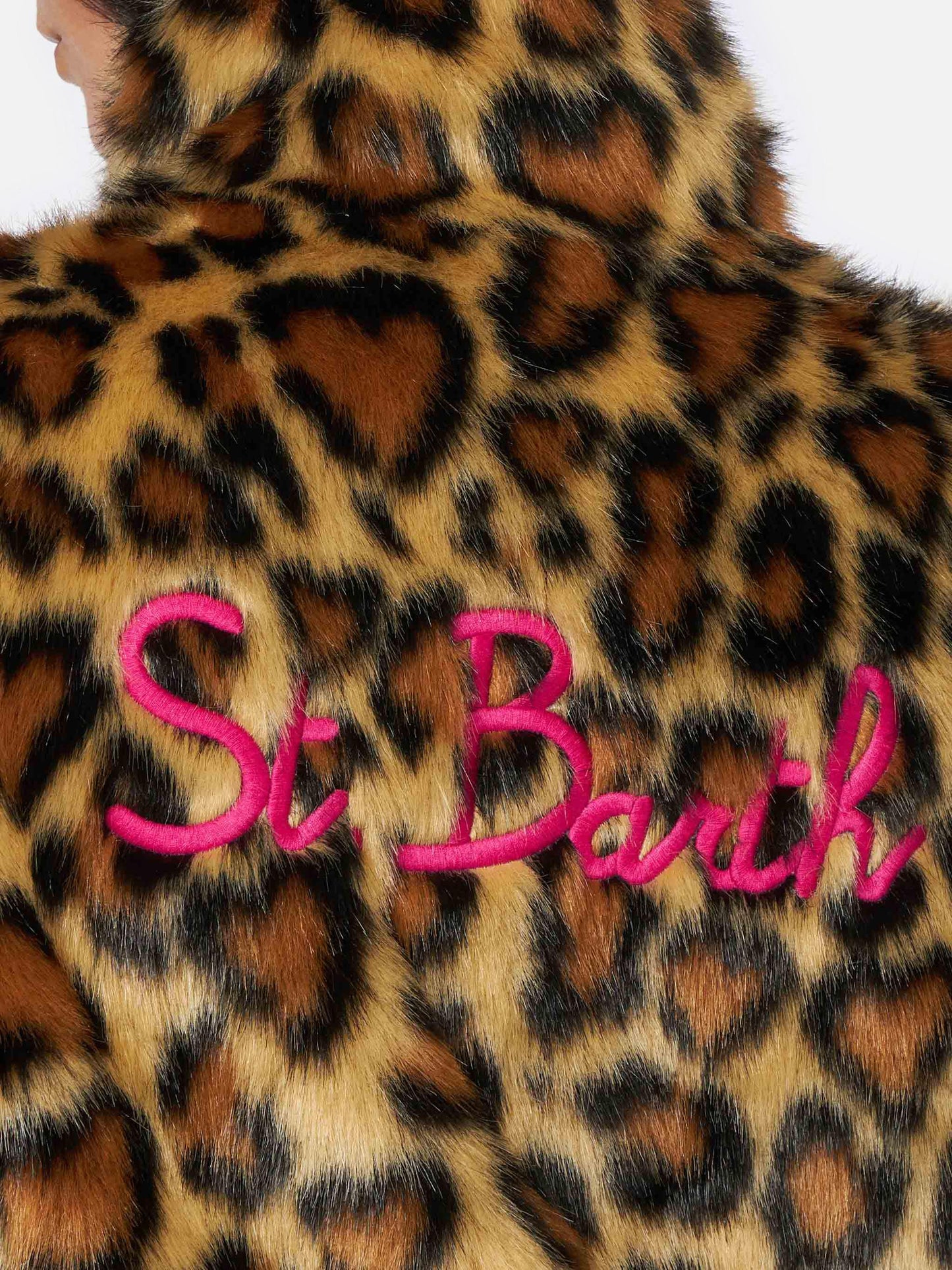 Kurzpelzjacke für Damen mit tierischem Herzdruck