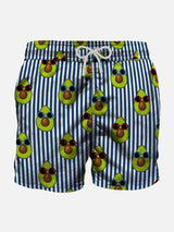 Blau gestreifte mittellange Badeshorts mit Avocado-Print