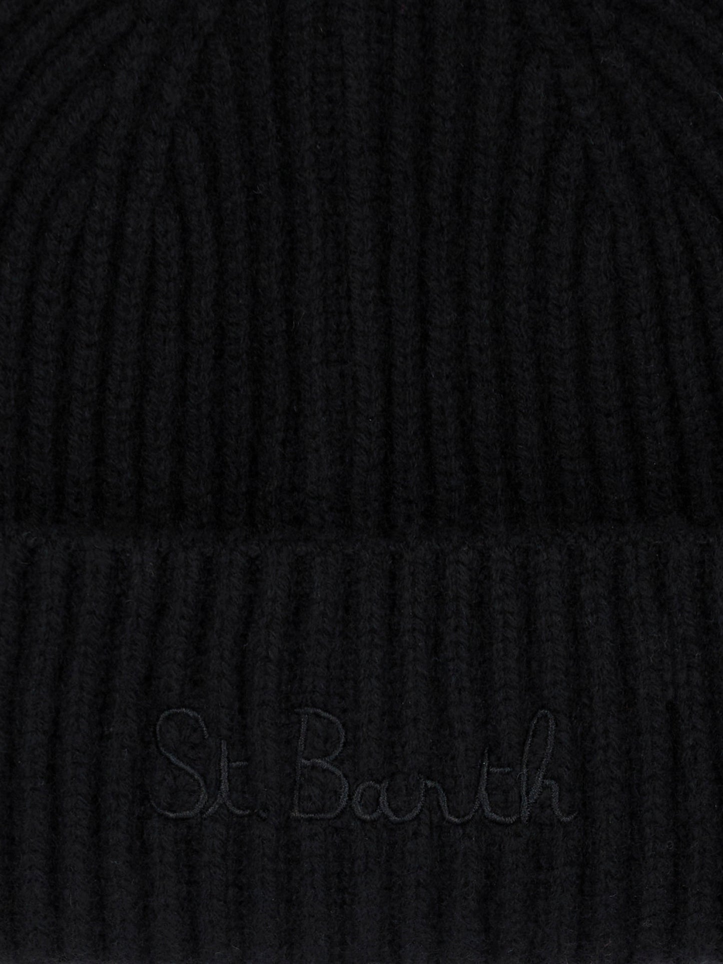 Berretto da donna nero con ricamo St. Barth