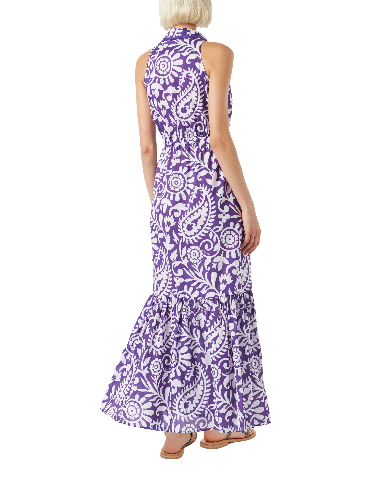 Woman halterneck dress with paisley print