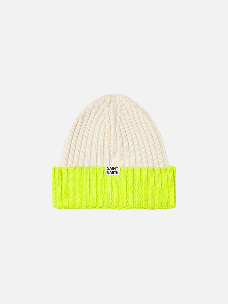 Man knit beanie with Apres ski embroidery