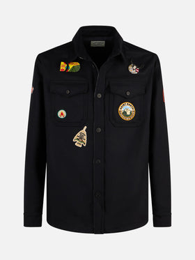 Wolliges blaues Herren-Überhemd mit Taschen und Aufnähern