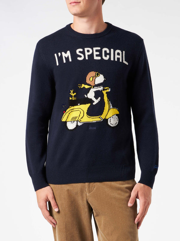 Man crewneck sweater with Snoopy scooter jacquard print | SNOOPY - ©PEANUTS SPECIAL EDITION