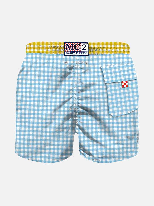 Hellblaue Badeshorts für Jungen mit Gingham-Karomuster und Stickerei