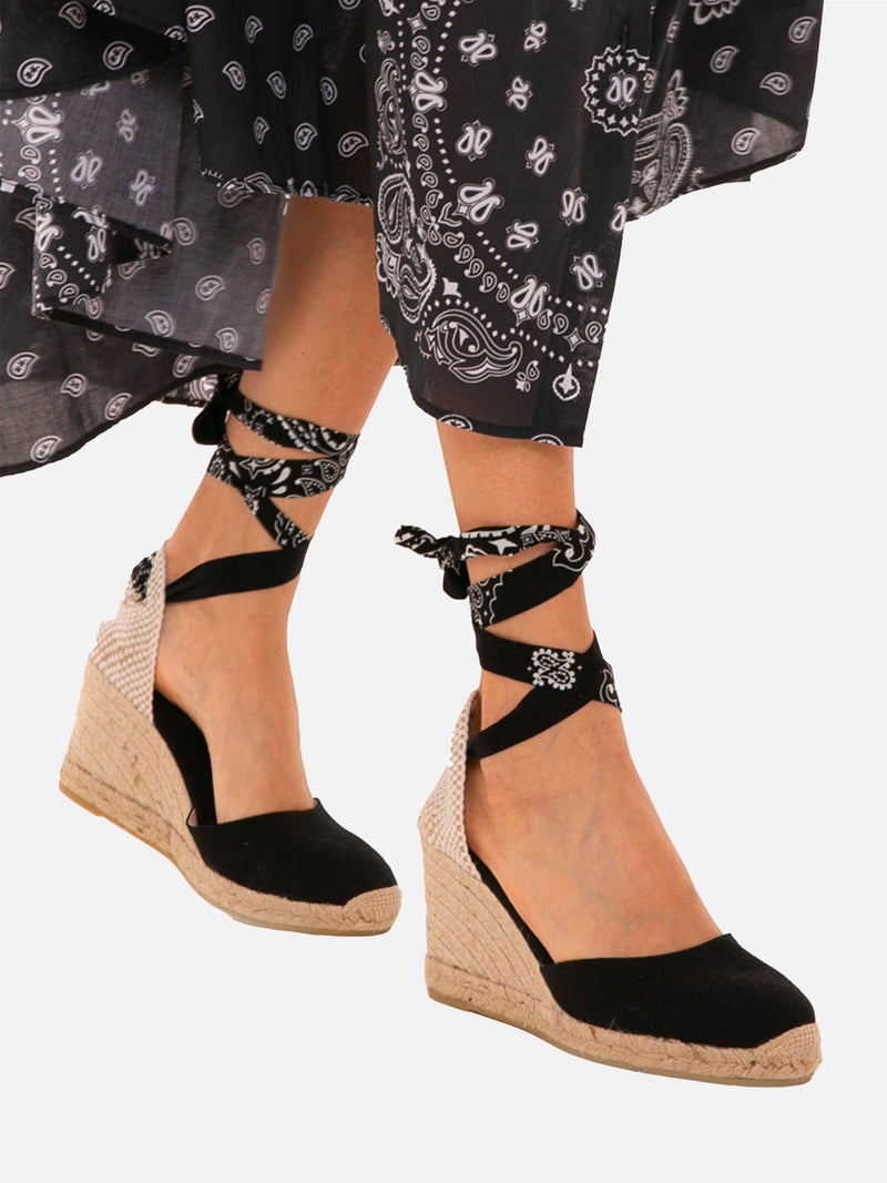 Black print canvas espadrillas with hight wedge and ankle lace