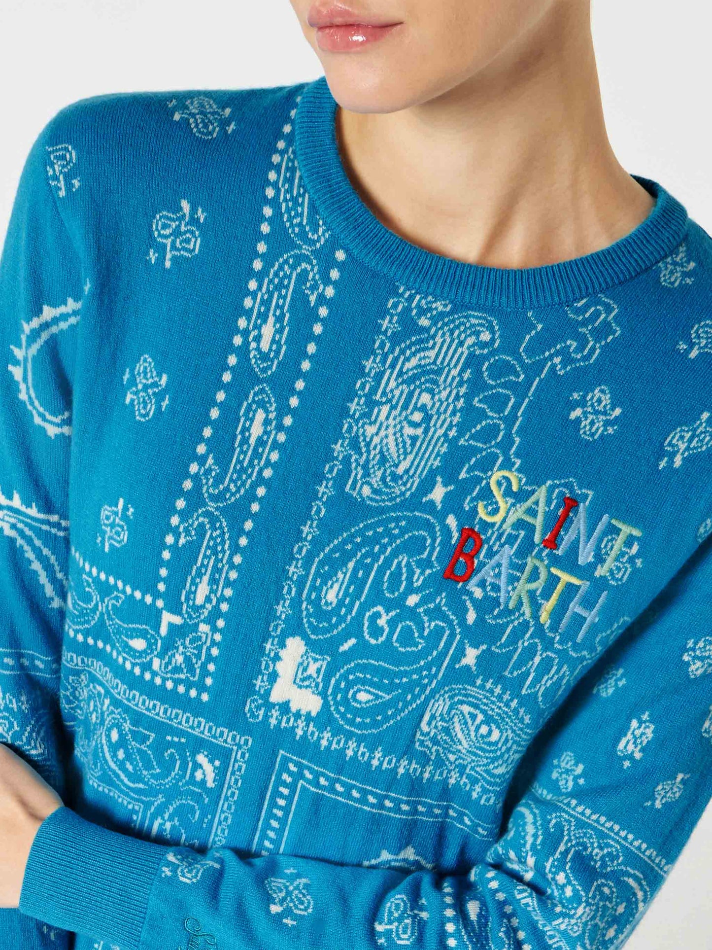 Maglione da donna con stampa bandana e ricamo Saint Barth