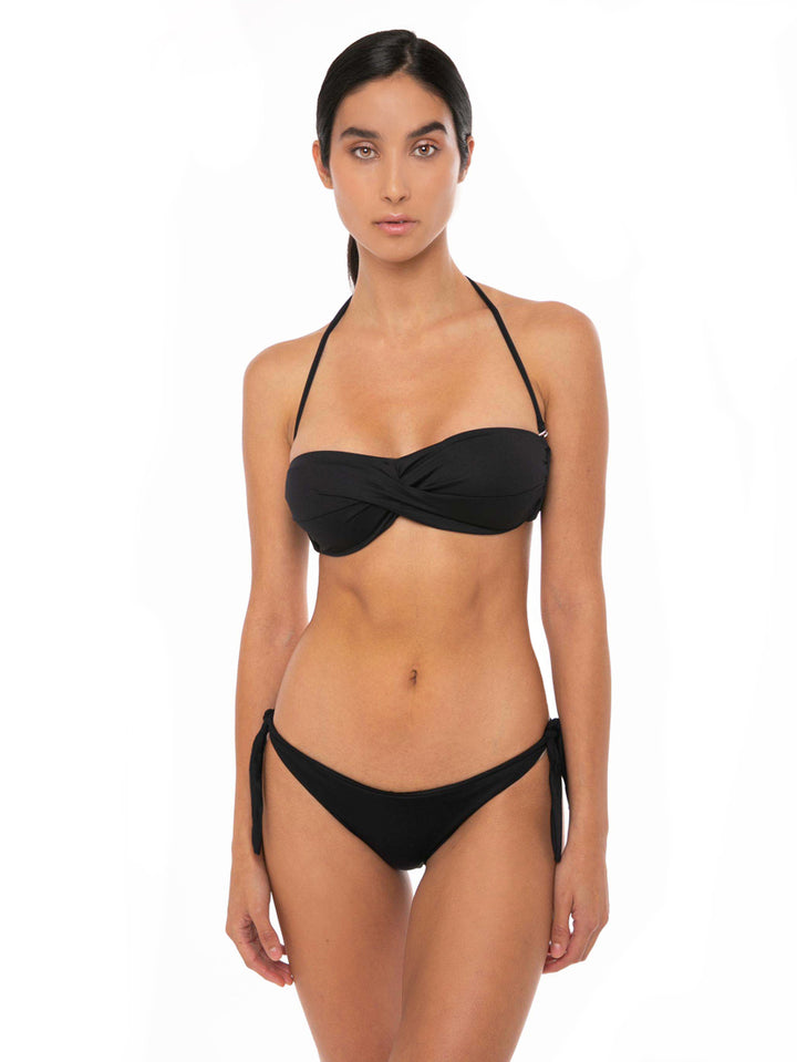 Bikini nero a fascia incrociata