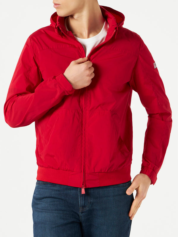 Rote mittelschwere Windjacke mit Reißverschluss