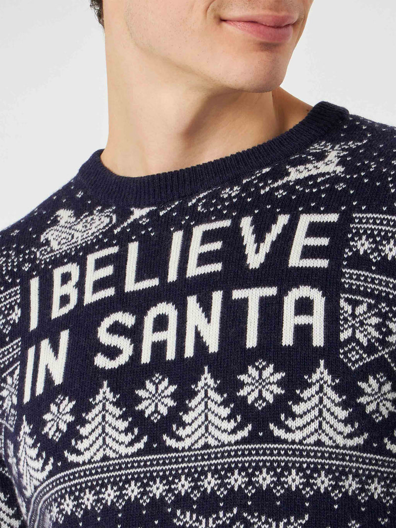 Herrenpullover mit „I believe in Santa“-Schriftzug