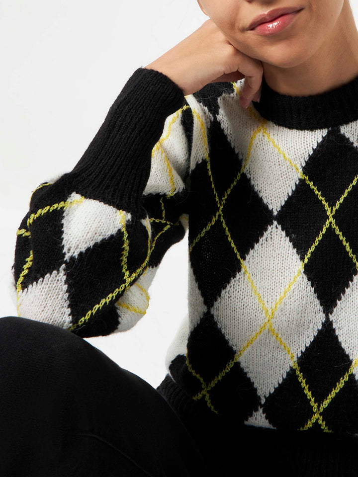 Maglione da donna garzato con motivo a rombi