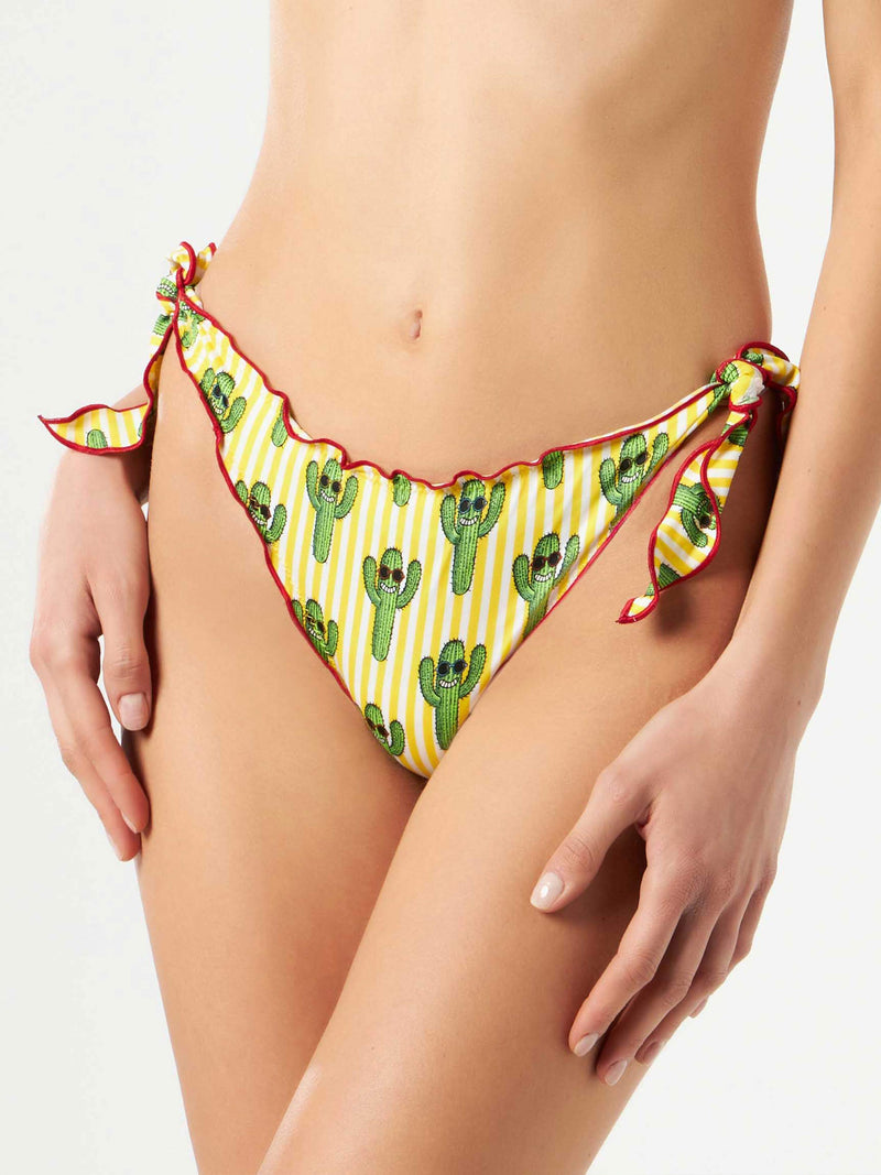 Slip da bagno sgambato da donna con volant e stampa cactus