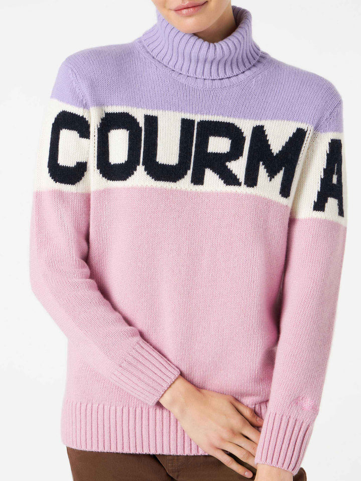 Maglione da donna a collo alto con scritta Courma
